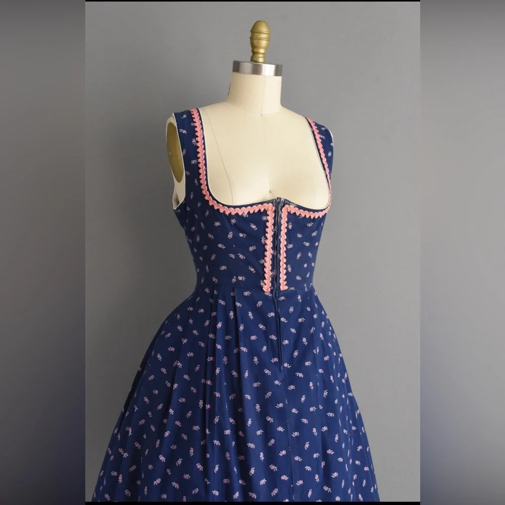 1960s dress | Adorable Blue & Pink Floral Print Dirndl Dress 60s vintage dress - Picture 6 of 10
